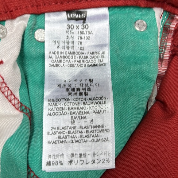 Levi’s straight leg jean. Men’s size 30L 30W pre owned. Worn once - Picture 9 of 10